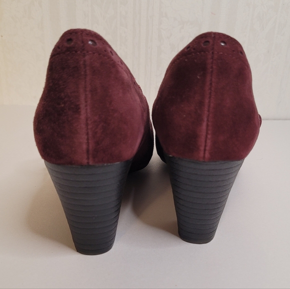 Clarks Mary Jane Pumps 8.5 Burgundy Retro Heels Comfort Shoes Holiday Feminine - Picture 6 of 9